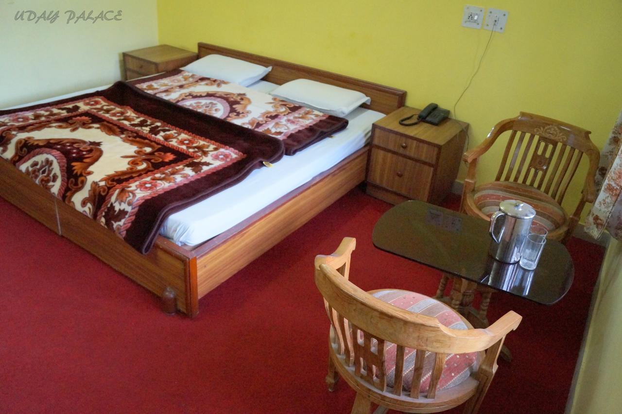 Hotel Uday Palace Pipalkoti Luaran gambar