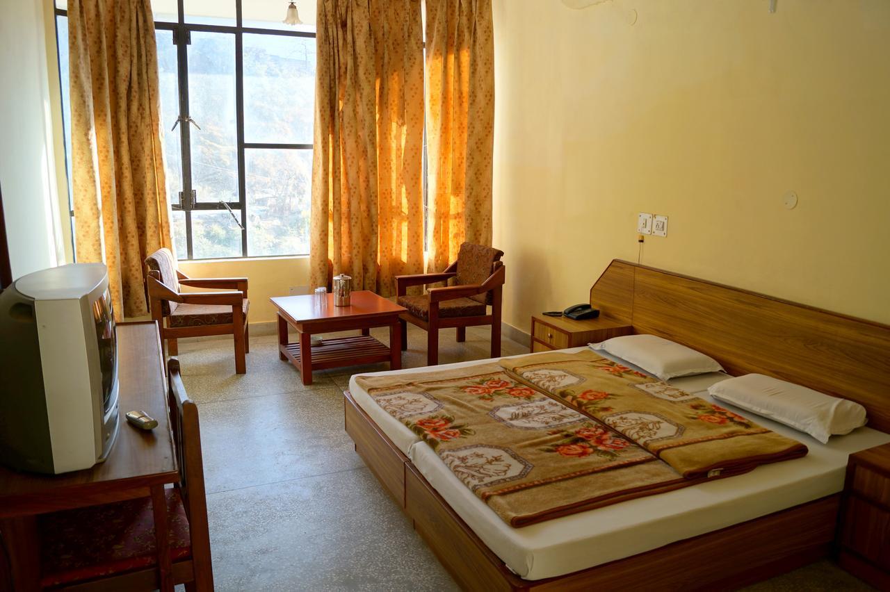 Hotel Uday Palace Pipalkoti Luaran gambar