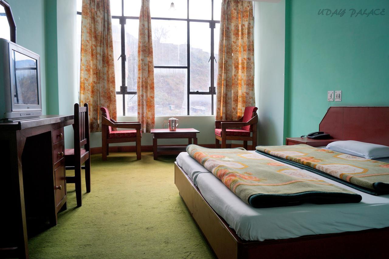 Hotel Uday Palace Pipalkoti Luaran gambar