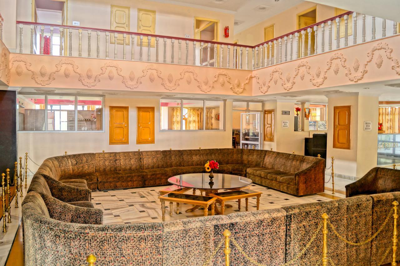 Hotel Uday Palace Pipalkoti Luaran gambar