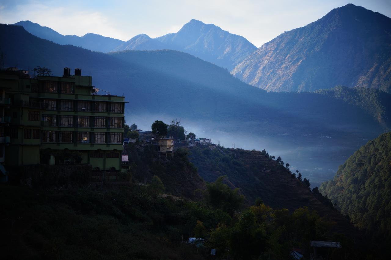 Hotel Uday Palace Pipalkoti Luaran gambar